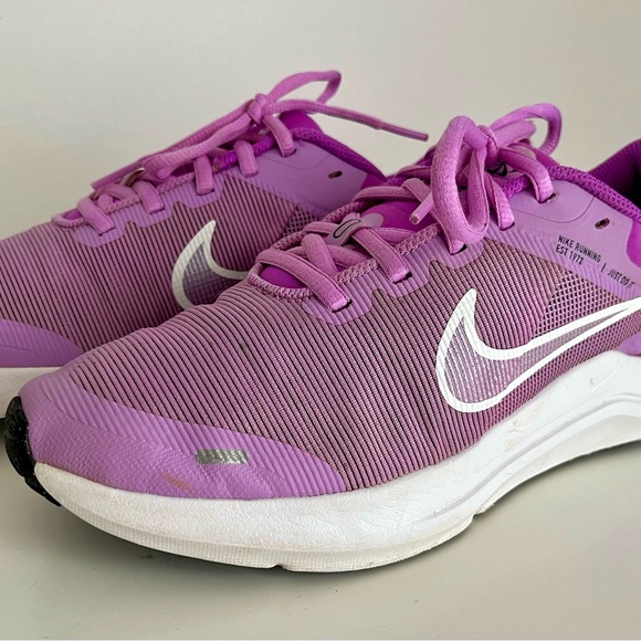 Nike Downshifter 12 Rush Fuchsia Purple 7Y / Women’s 8.5 - Picture 3 of 8